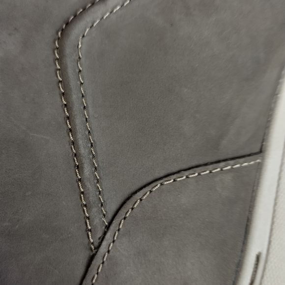 Clarks Women's High top Suede Sneakers Size 11 Casual Front Zip Contour Cushion - Picture 14 of 15